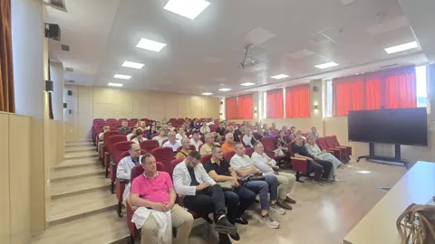 Foto në grup e stafit të Spitalit Rajonal Elbasan